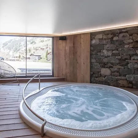 9 Pers. Avec Sauna Et Au Pied Des Pistes, Parking Prive - Fr-1-467-142 * Le Grand-Bornand